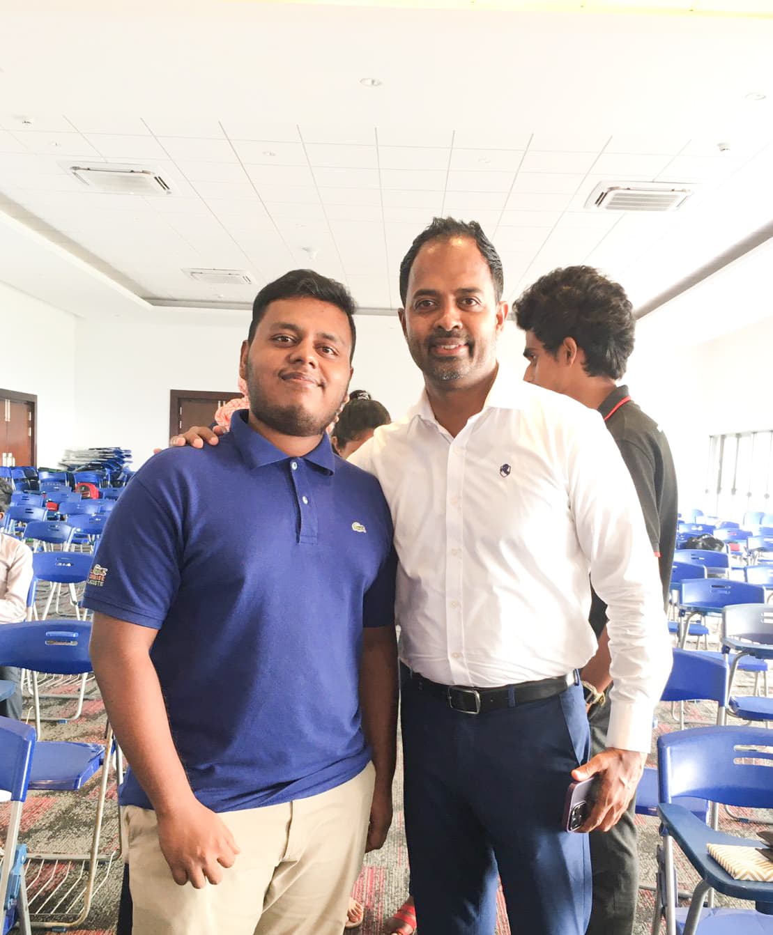 ✨ Thrilled to have met Mr. Vindana Prasad, a legendary announcer and journalist, during the unforgettable 2022 Media Day at Horizon Campus! 🎤📚